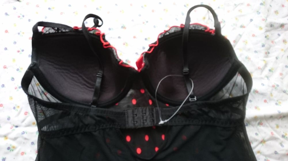 Bielizna zmysłowa Nowa S M czerwień czerń