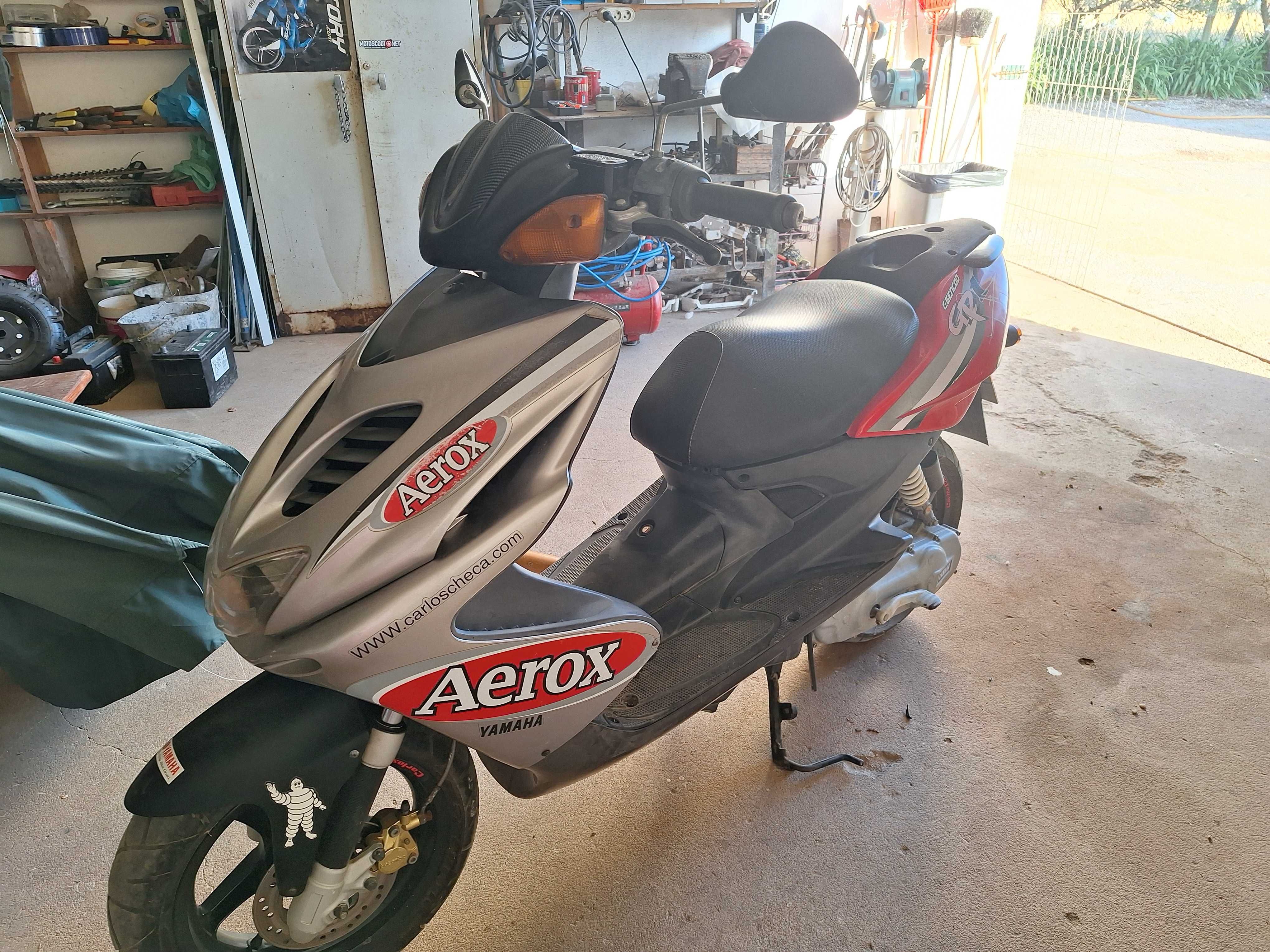 Aerox 50 em bom estado