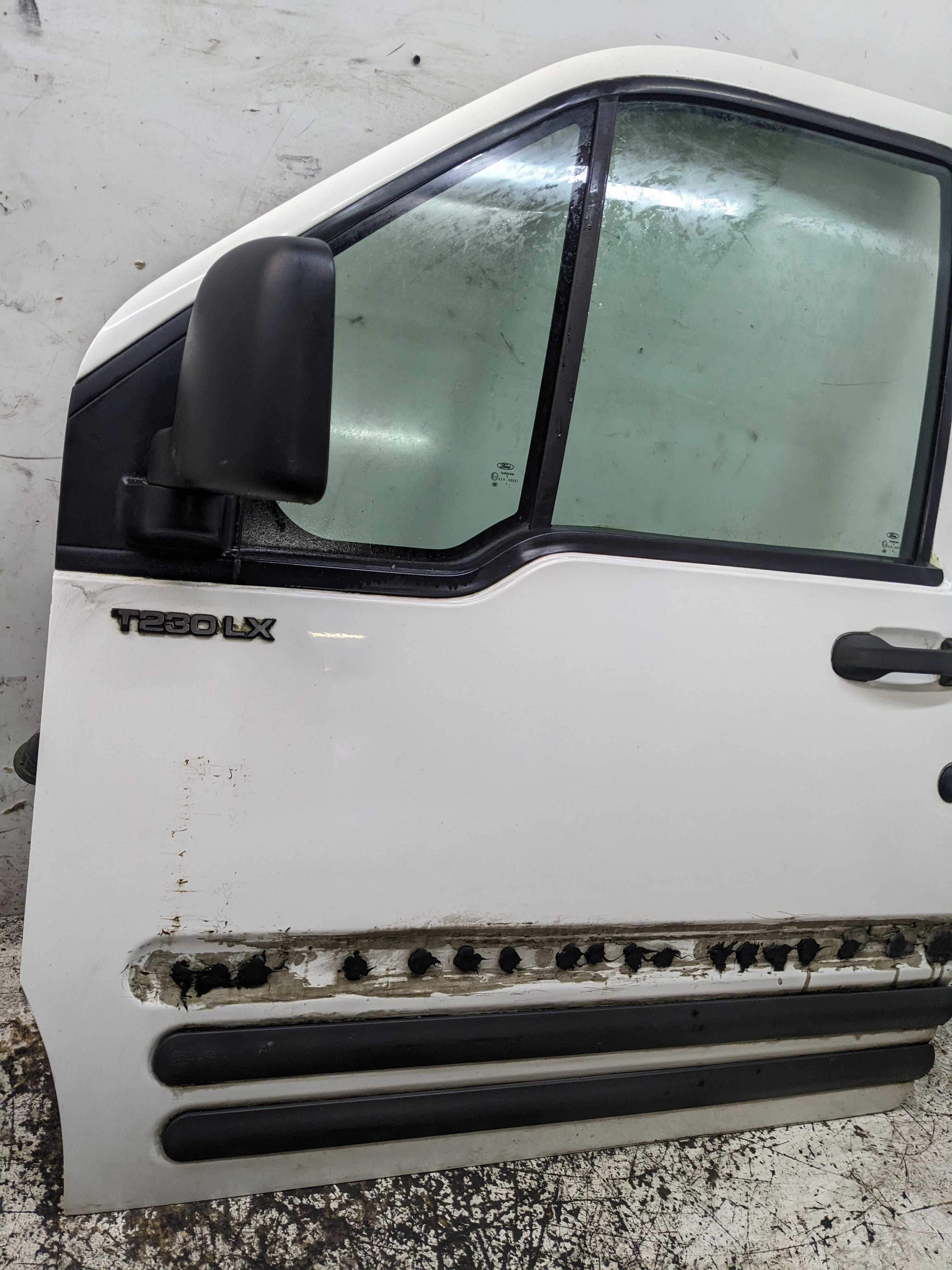 Ford Transit Connect T230 LX Drzwi Lewe Przednie Lewy Przód