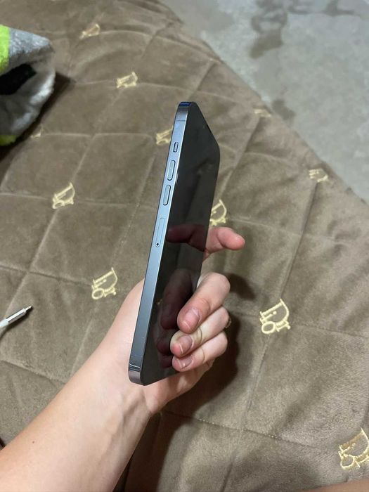 Iphone 13 pro max побита задня кришка 256 гб батарея 79%