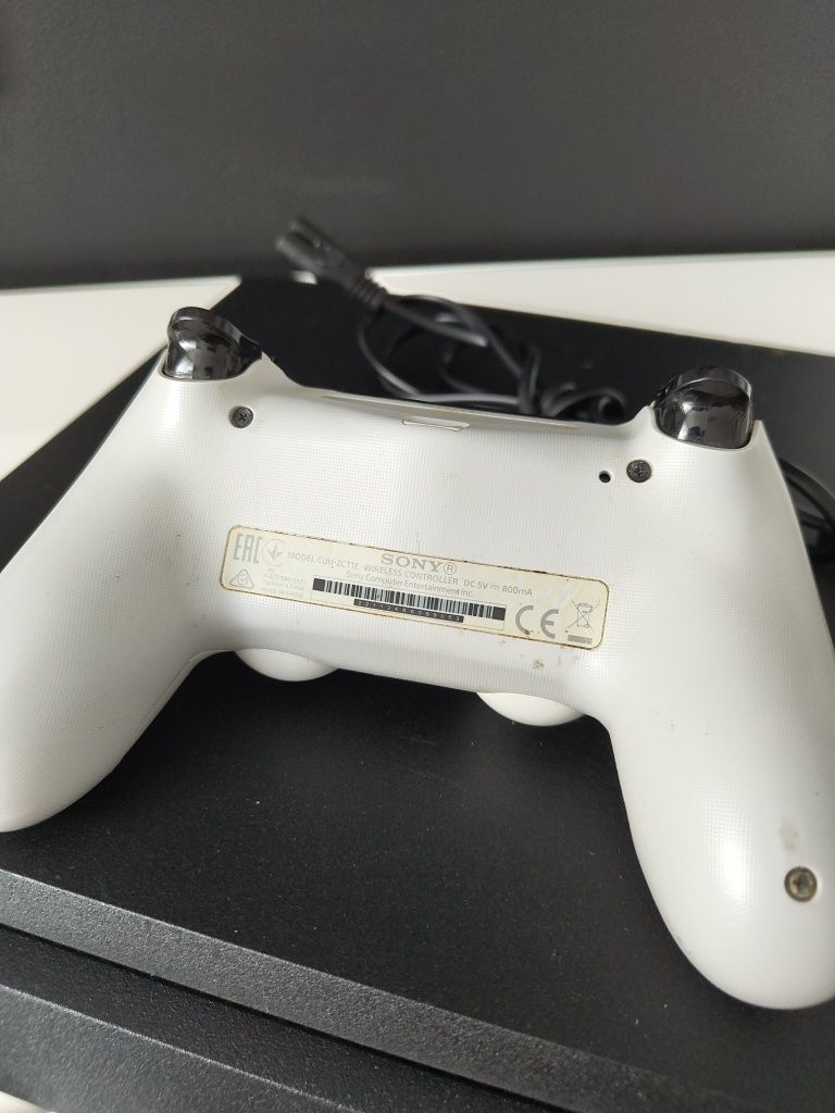 PS4 slim 1 тб ігрова приставка sony PlayStation 4 / 9.60
