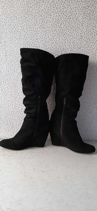 продам классные женские сапожки