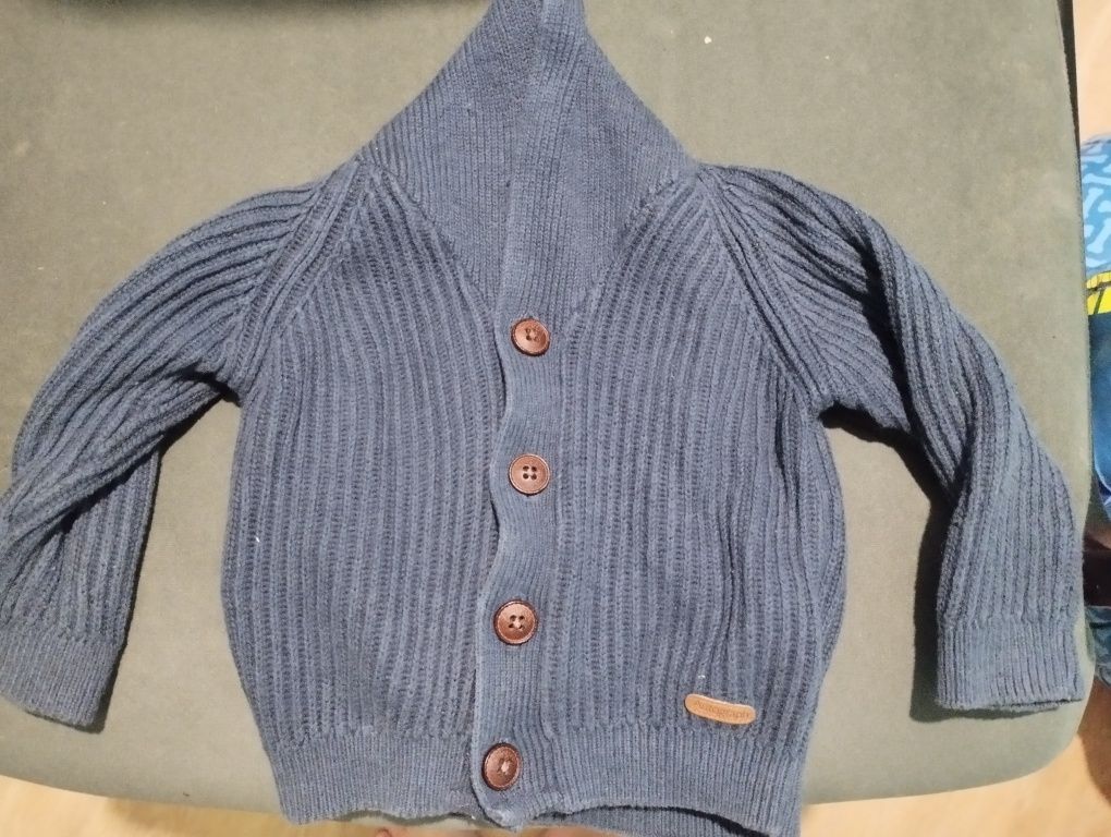 Sweter z wełną niemowlę