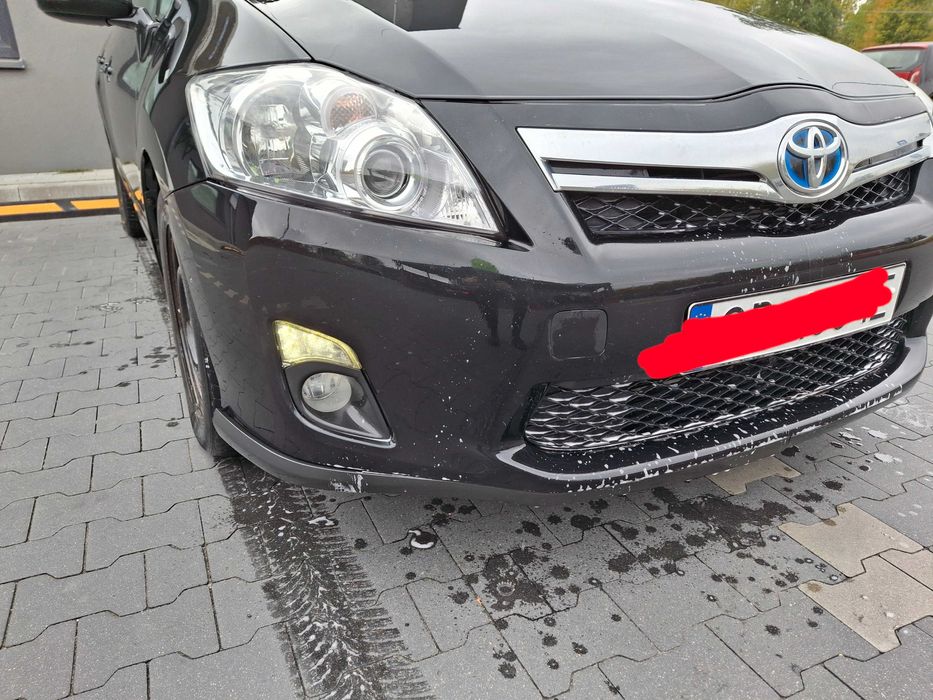 Toyota Auris 1 hybryda zderzak przedni kompletny grill atrapa led