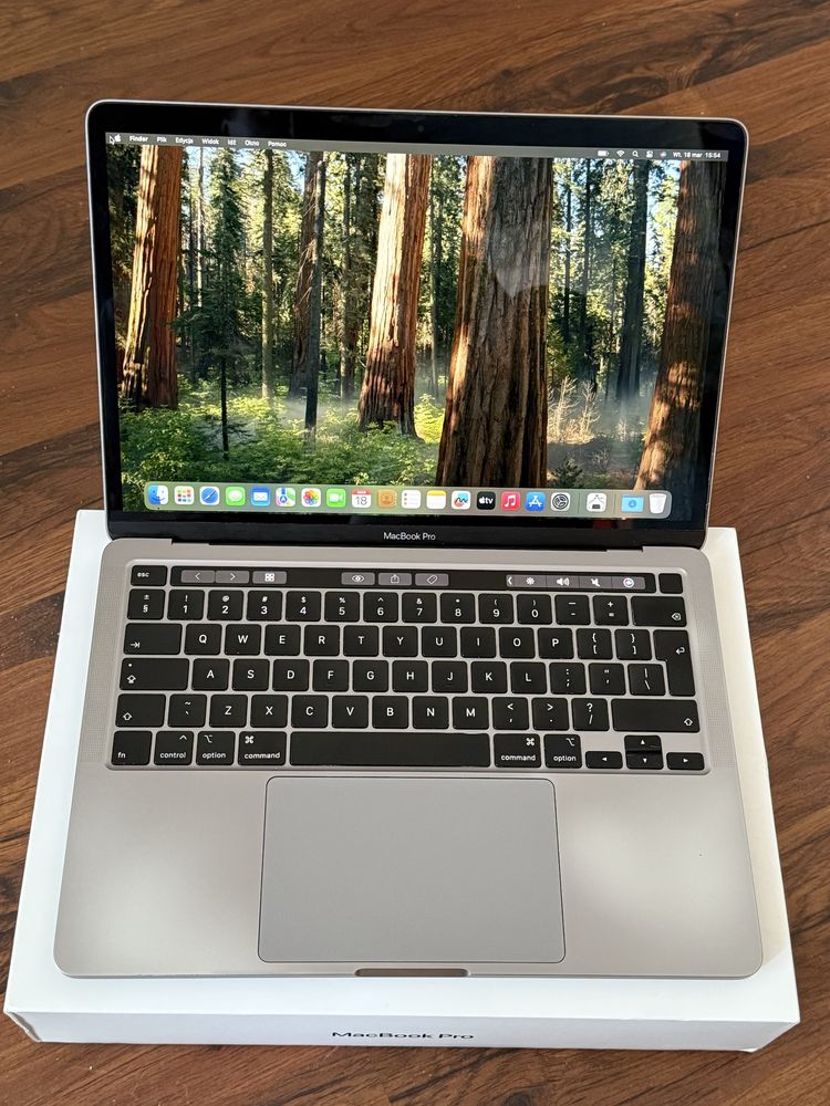 Macbook Pro 13 2020r, 8/256GB, bez blokad, komplet