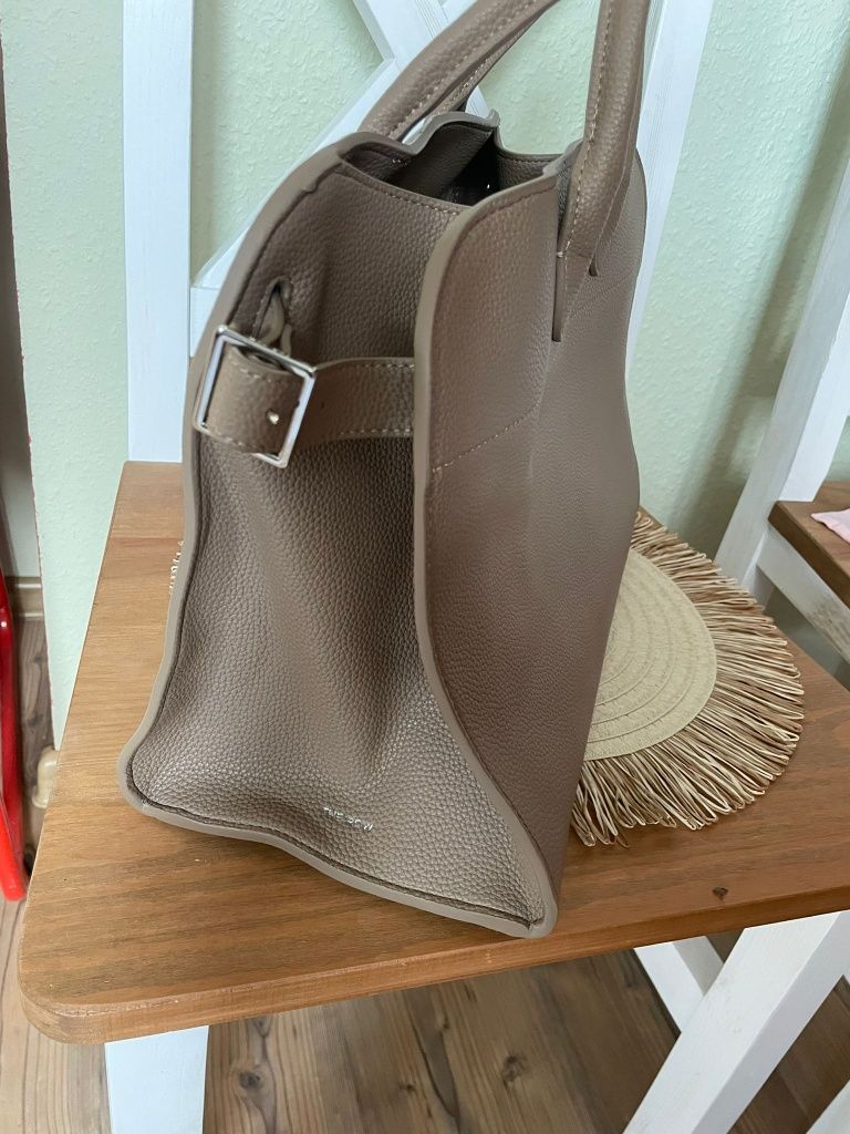 Torebka w stylu włoskim The Row Margaux 15