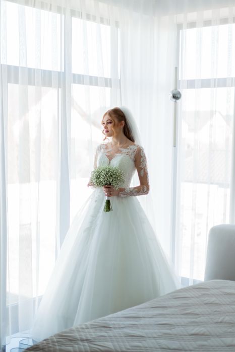 Продам весільну сукню в чудовому стані