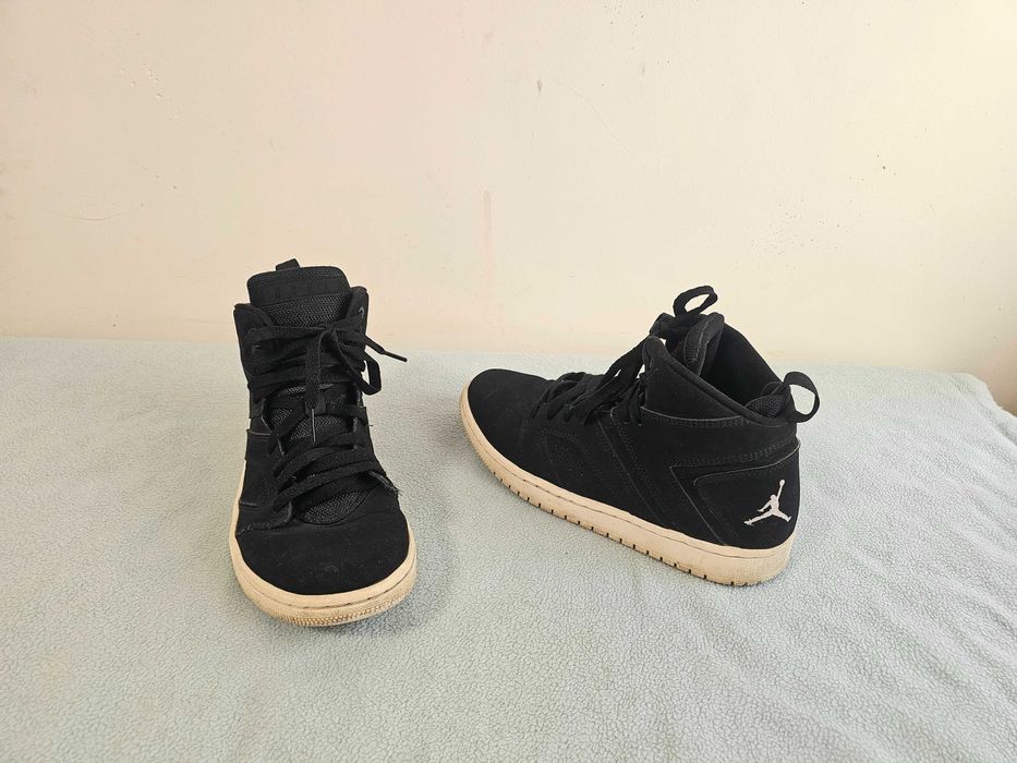 Buty skórzane Nike Air Jordan rozmiar 40 wkładka 25 cm