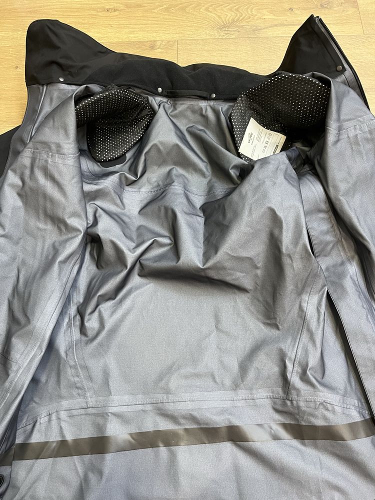 Kurtka przeciwdeszczowa uf pro Monsoon L gen.2 Jacket Black