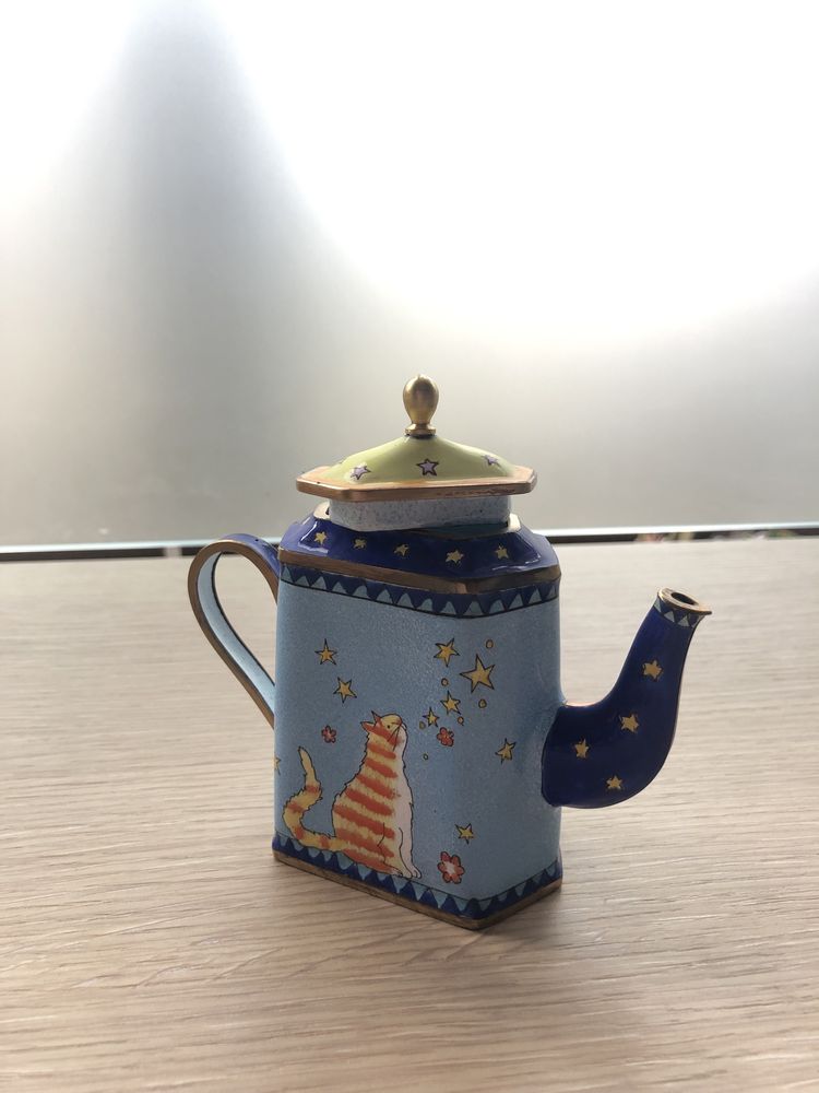 Чайник декоративный керамический Goebel R. Wachtmeister