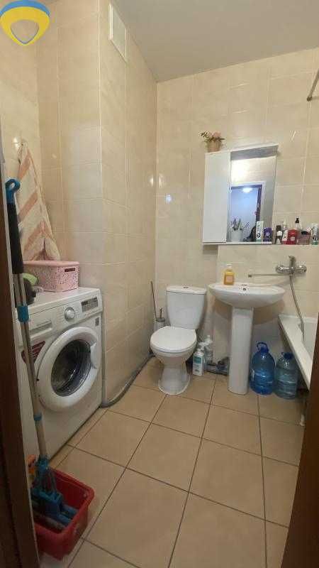 В продажу 1-к  квартира на середньому поверсі - ЖК 7 Небо