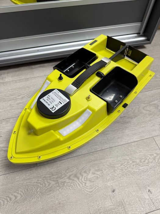 Продам прикормочний кораблик