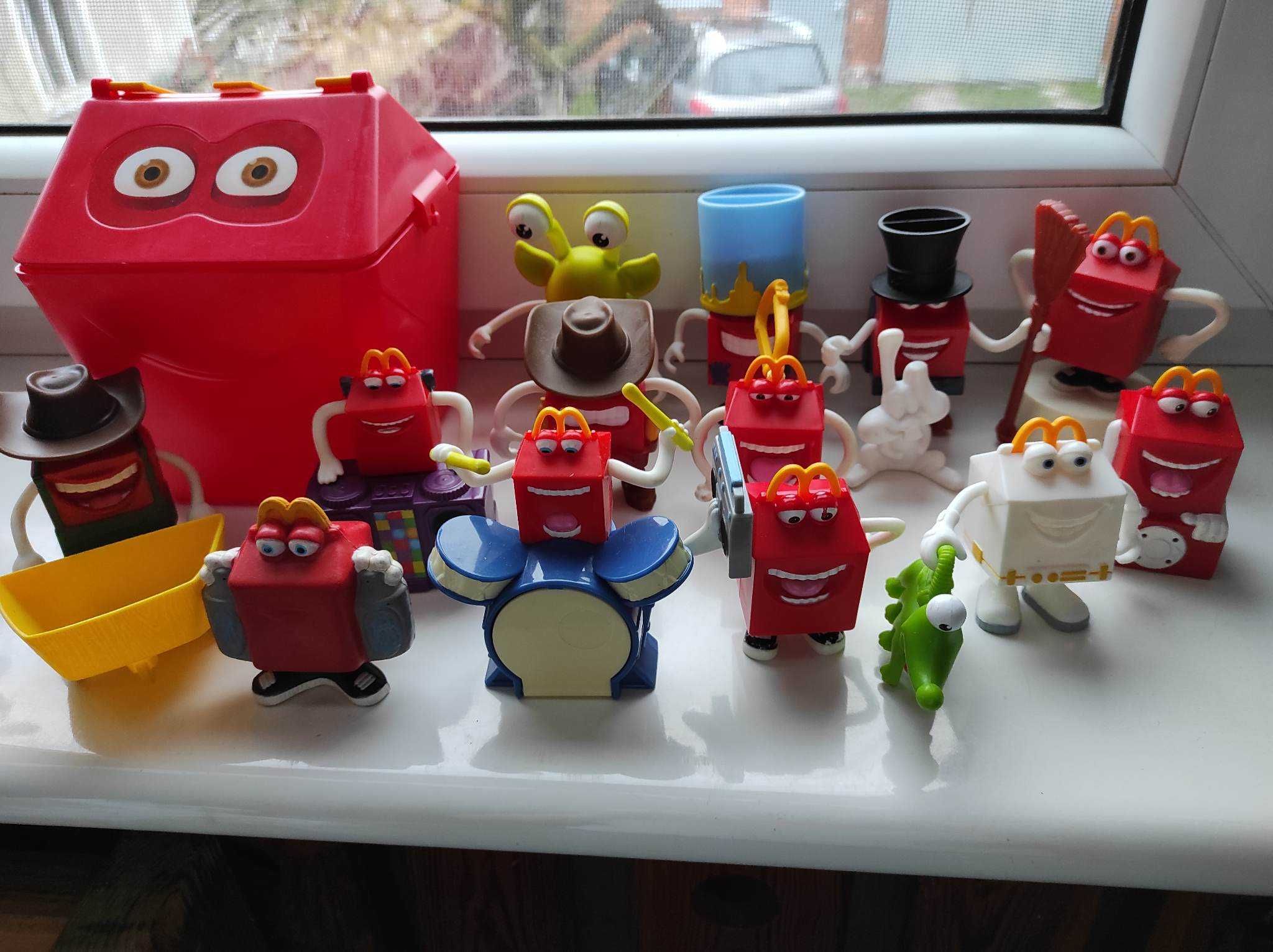 Furby kosmiczny mecz figurki mc donalds -paczuszki