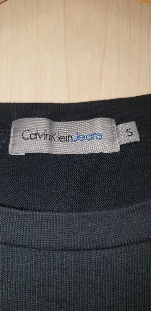 Czarna koszulka Calvin Klein