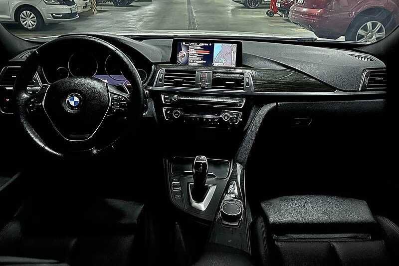 BMW 328і 2016 xDrive Ідеальний стан, Багата комплектація