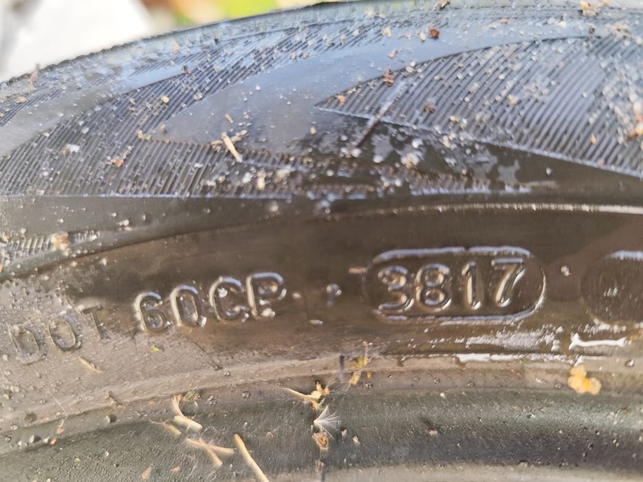 Nokiany zimowe 2 szt. 205/55/16