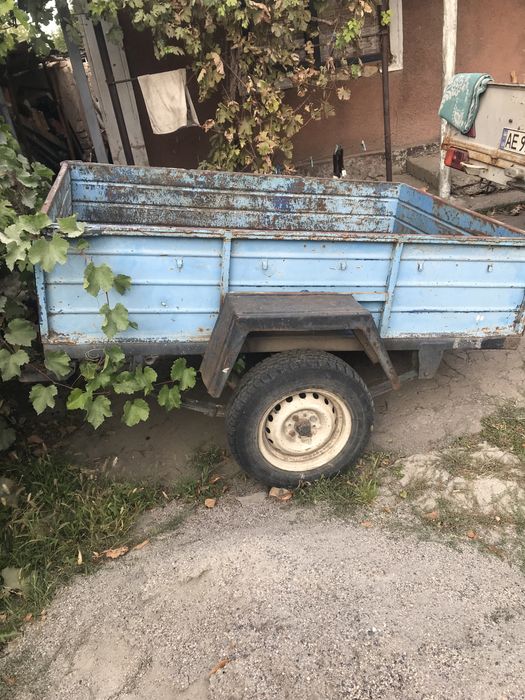 Причеп автомобільний