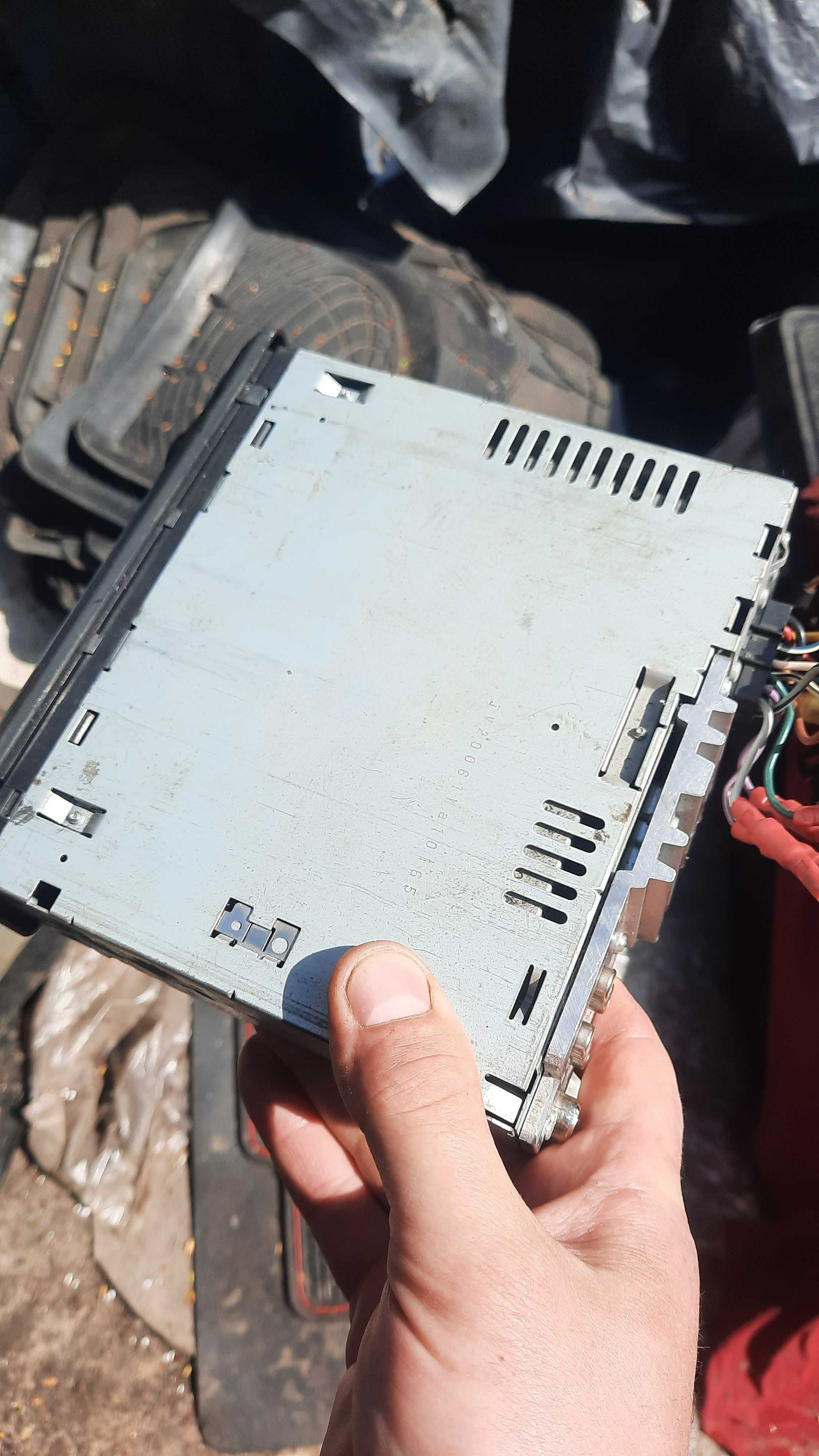 Автомагнітола JVC KD-PDR61