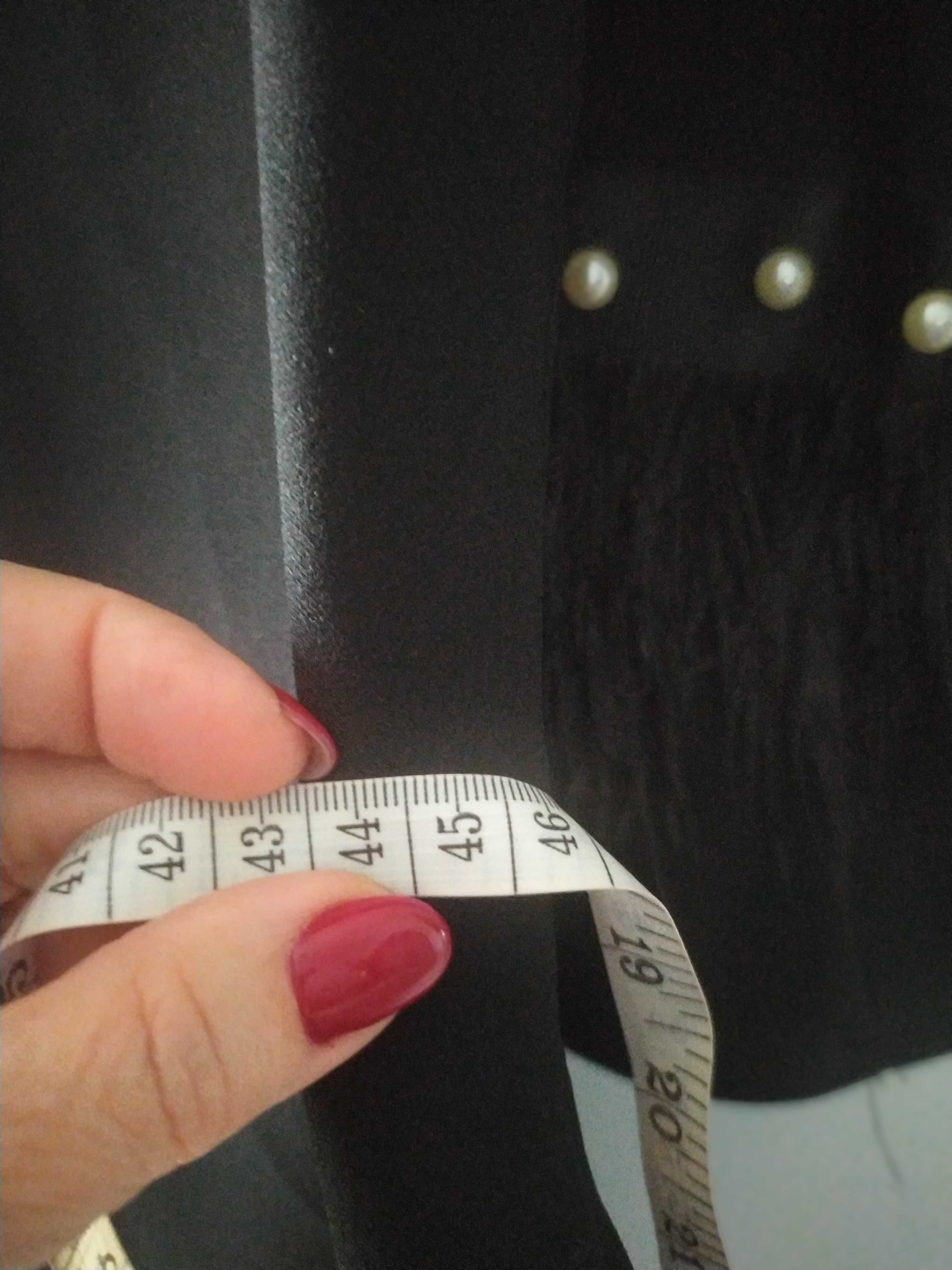 Śliczna sukienka z piórami, perełkami- nowa Made in Italy L