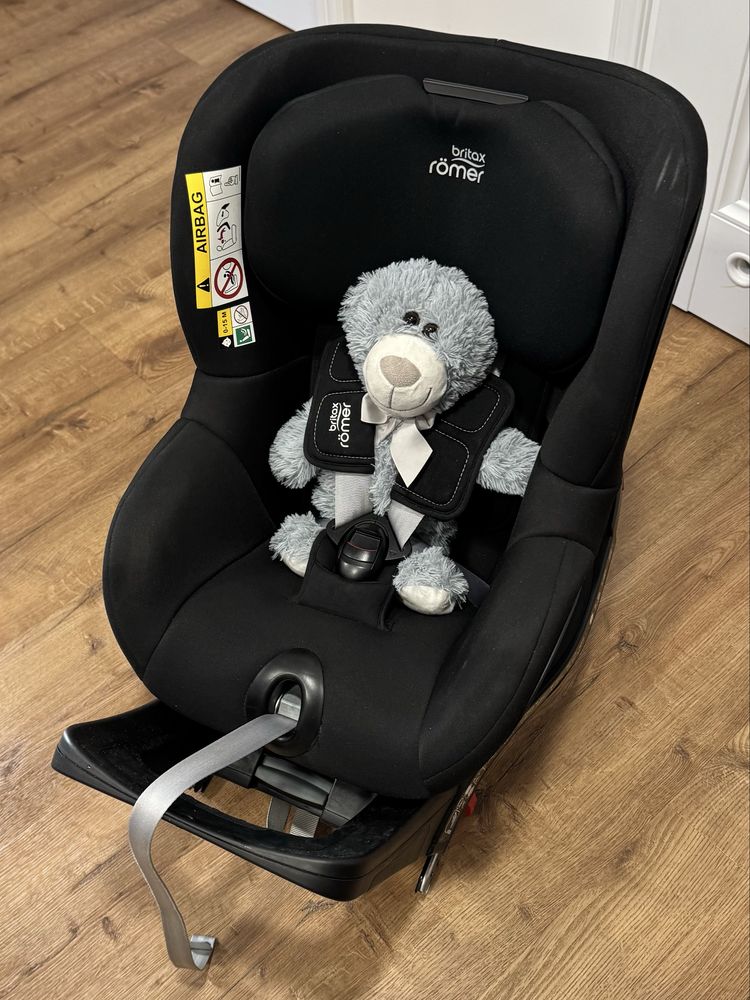 Fotelik obrotowy 61-105 cm Britax Romer Dualfix M i-size 360 stopni
