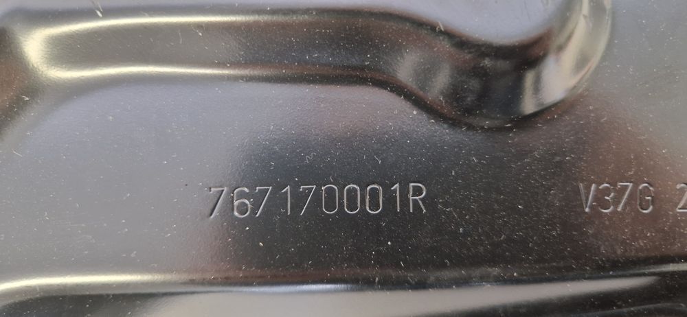 Megane III 3 drzwi płyta nadkola lewy tył OE Nowa