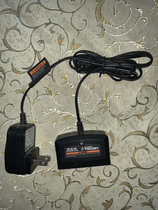 Аккумуляторный шуруповерт Hyper Tough