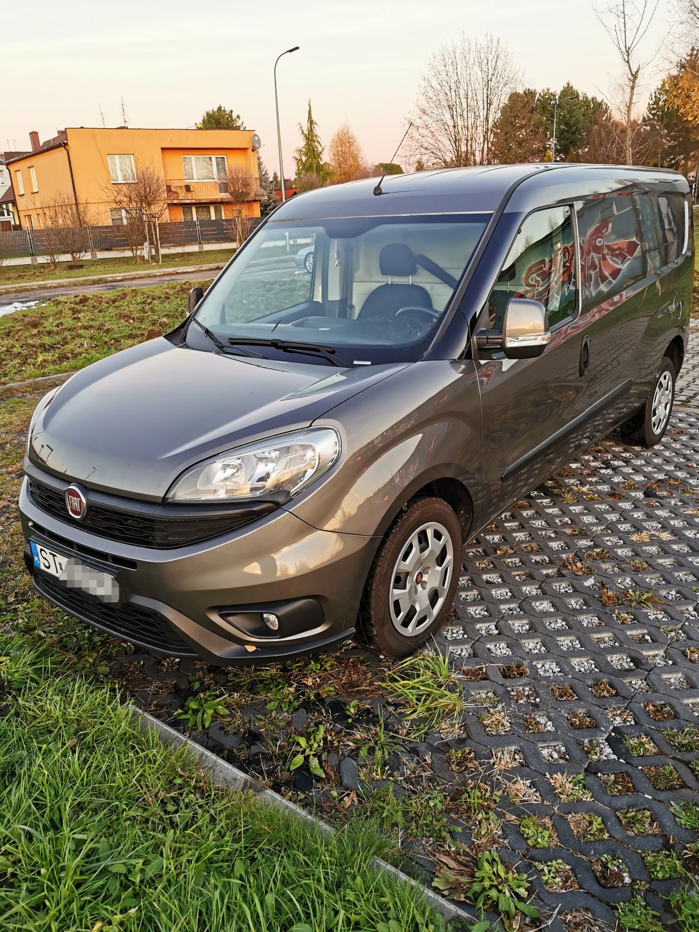 Sprzedam samochód Fiat Doblo maxi