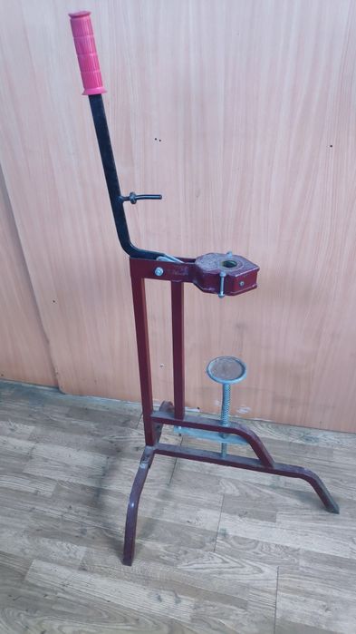 Engarrafador de rolhas manual