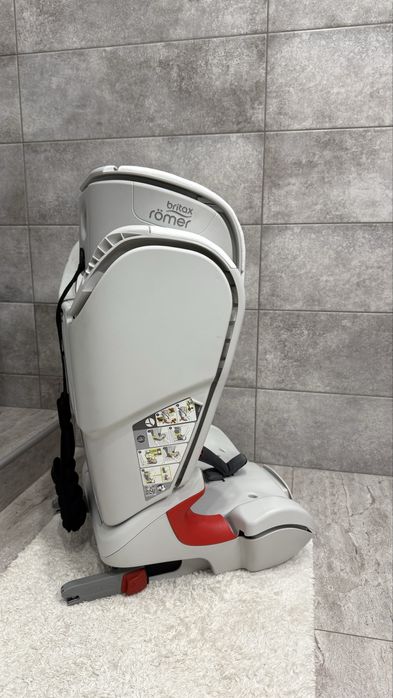 Автокресло britax romer