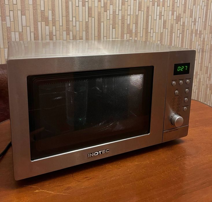 Микроволновка дуже гарна, є доставка