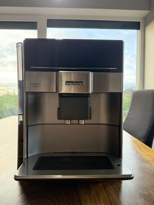 Ekspres Siemens EQ6 plus 500