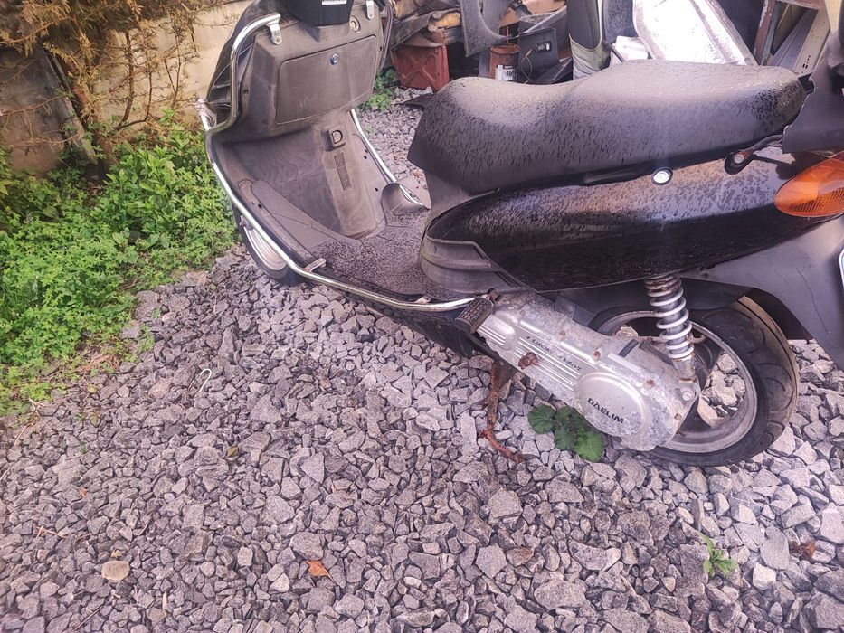 Корейський мопед в гарному стані 125 куб.см