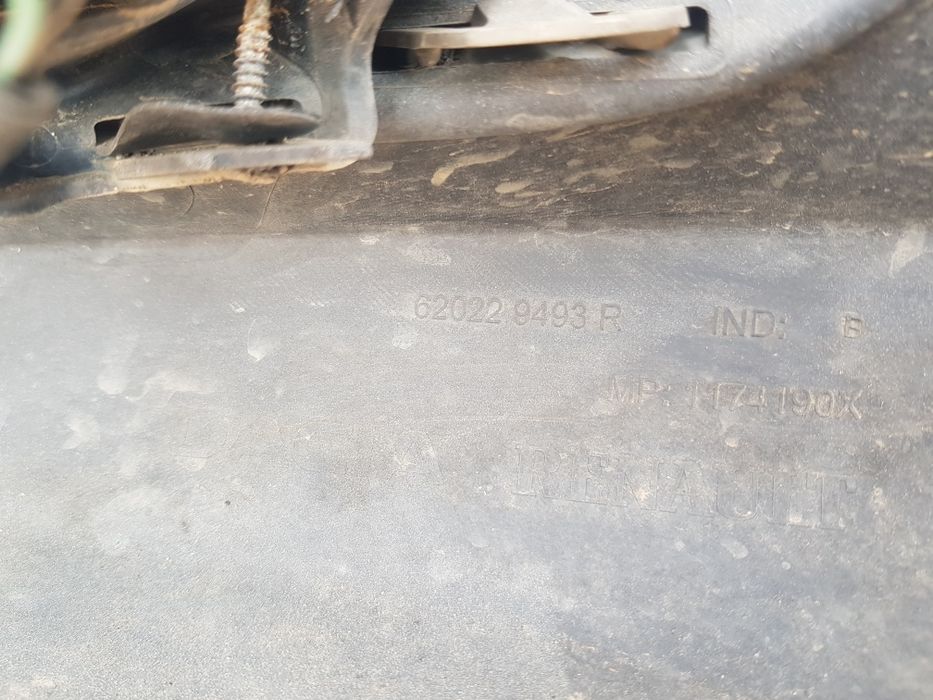 DACIA SANDERO II STEPWAY бампер  перелній  12-16 рік