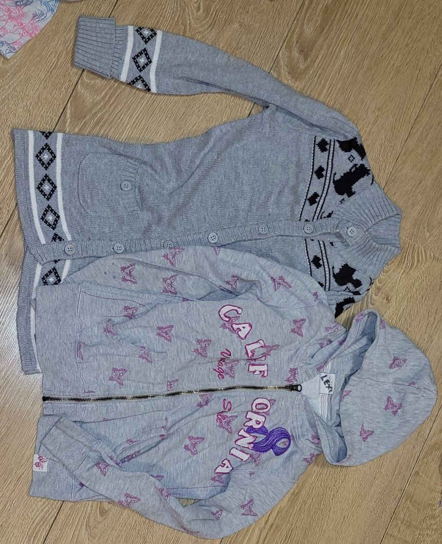 Zestaw ubrań dla dziewczynki rozmiar 128 spodnie sukienka bluza sweter