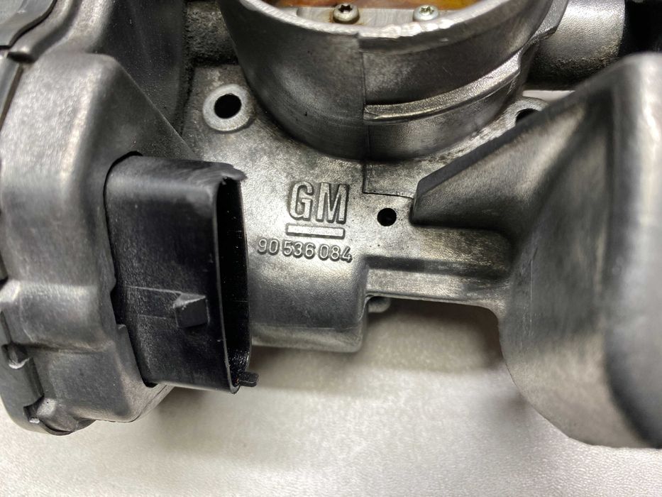 Дросельна заслонка Opel Astra G. Vectra B. Zafira A - 1.8