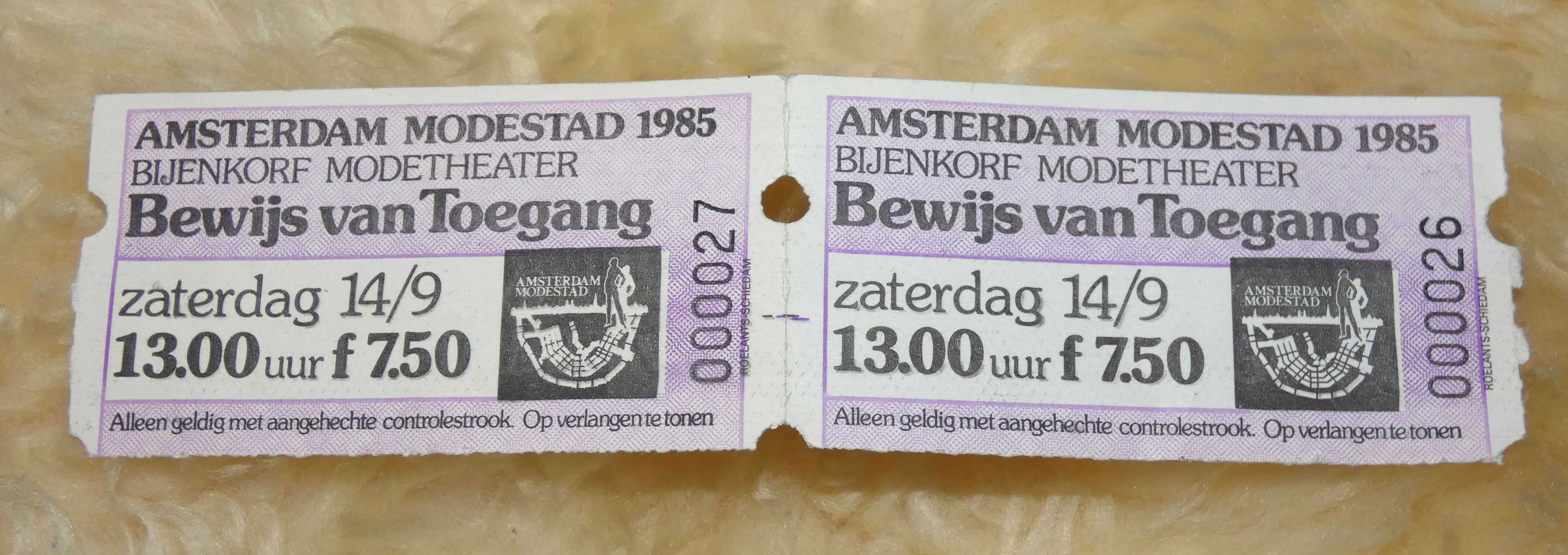 Оригинальный  билет на Bijenkorf Modetheater, 14 сентября 1985 года