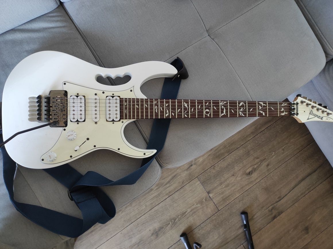 Ibanez jemjr wh Steve Vai gitara elektryczna