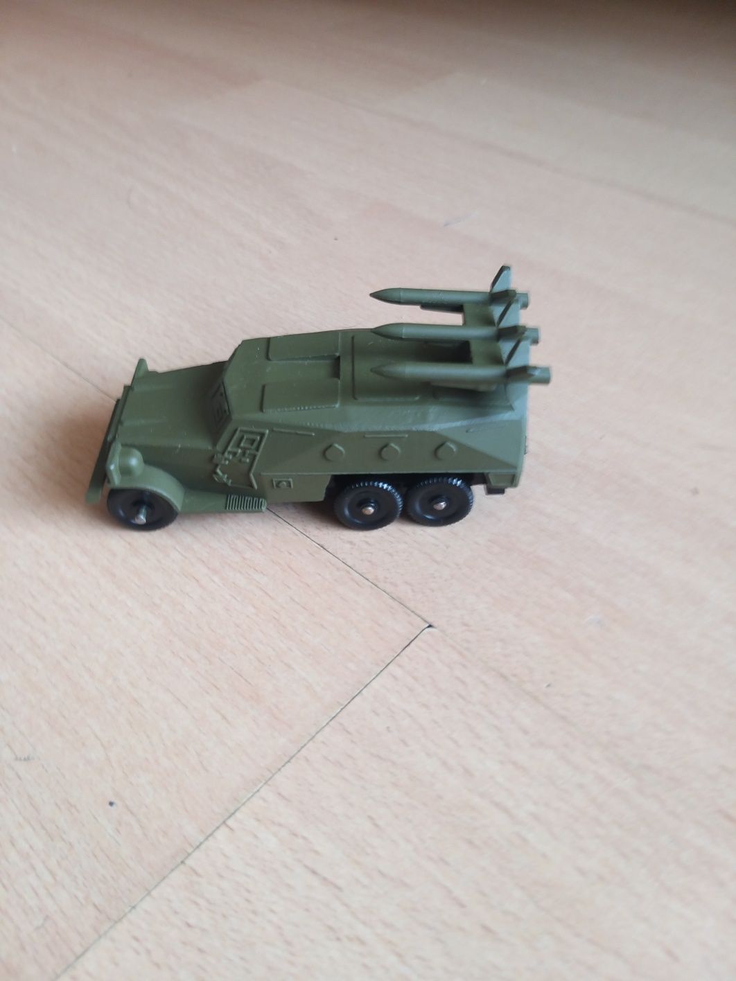 Zestaw kolekcjonerski pojazdów wojskowych