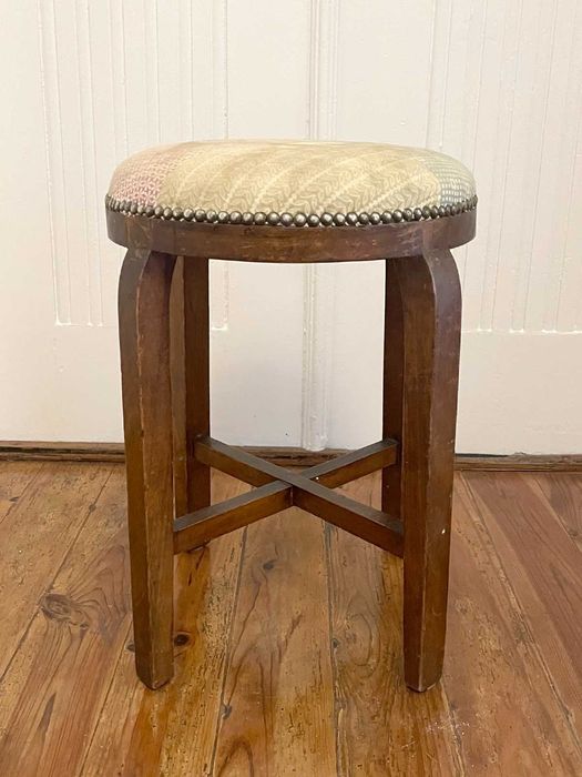 Banco redondo madeira, forrado alcochoado almofada - antigo vintage