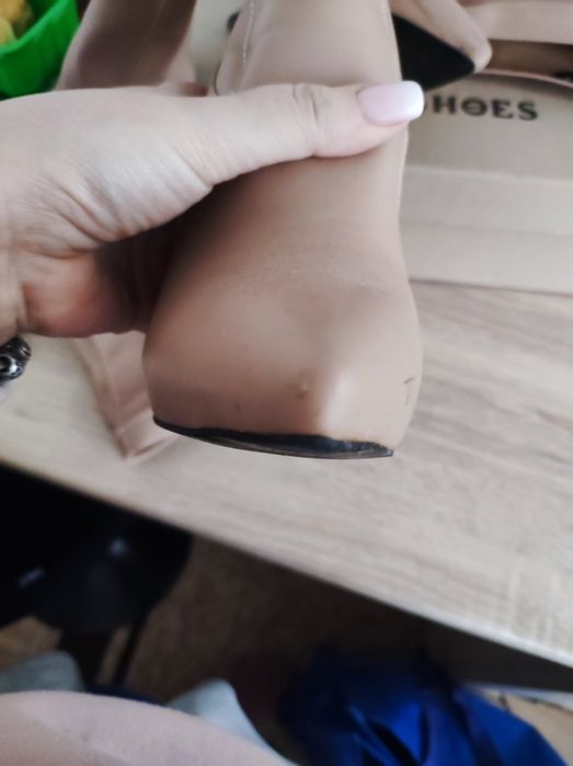 Беж чоботи жіночі