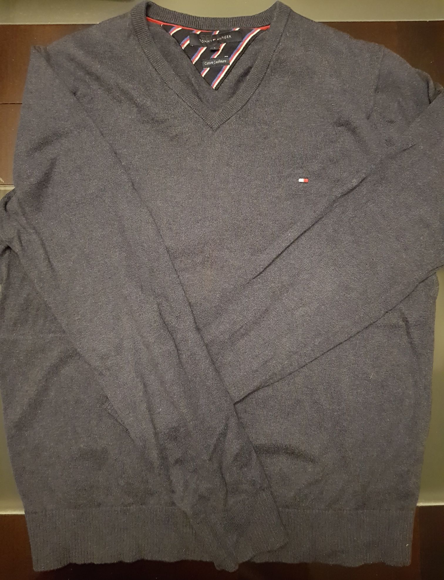 Sweter firmy Tommy Hilfiger rozm L kaszmir