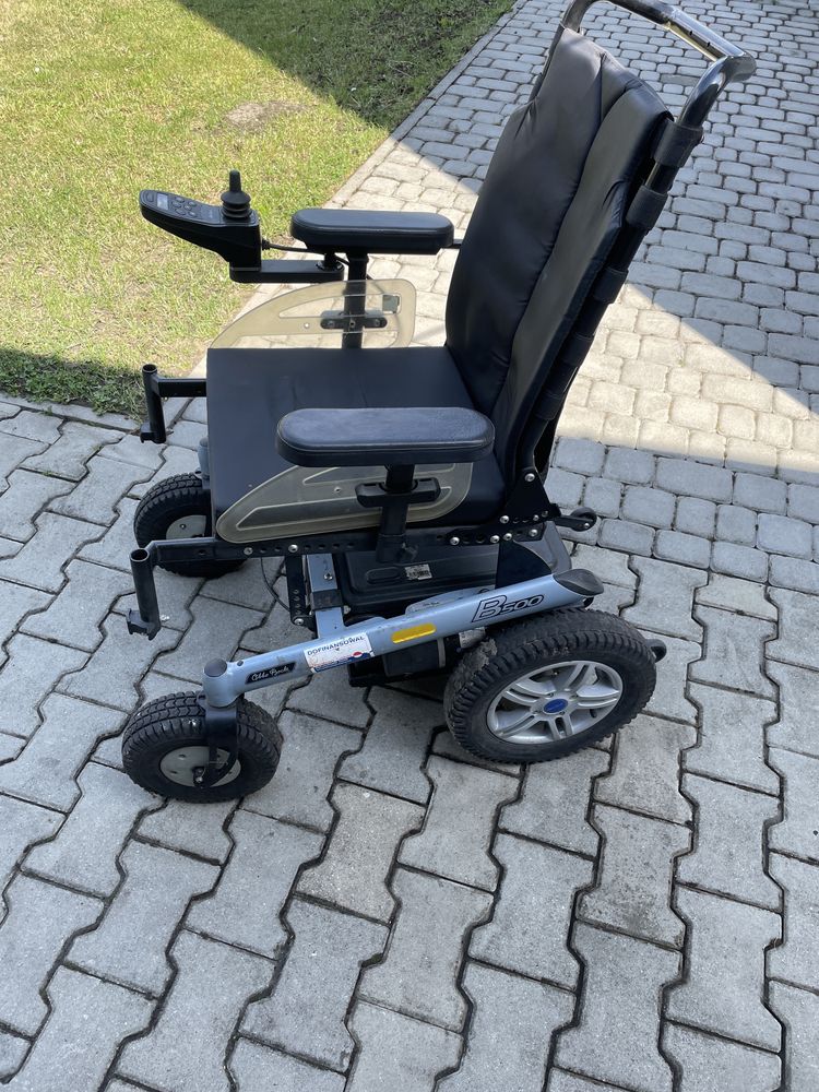 Wozek iwalidzki elektryczny