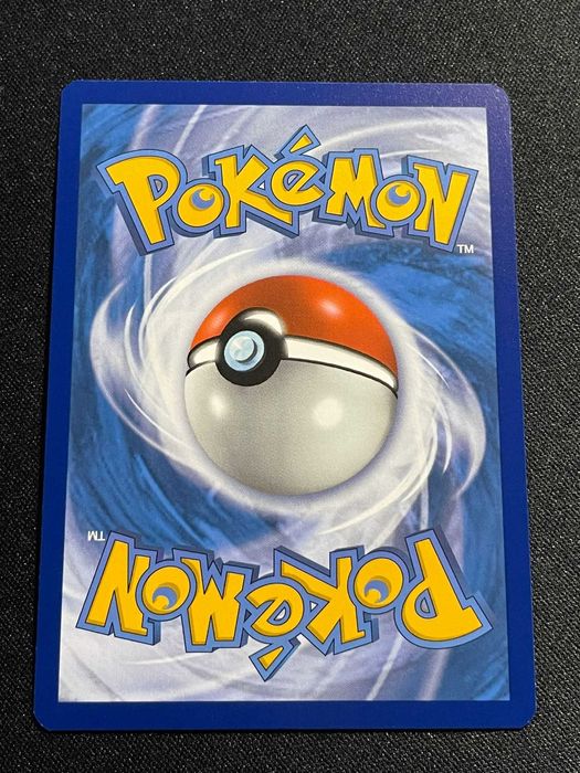 Carta Pokémon Beedrill 3/198 Chilling Reign