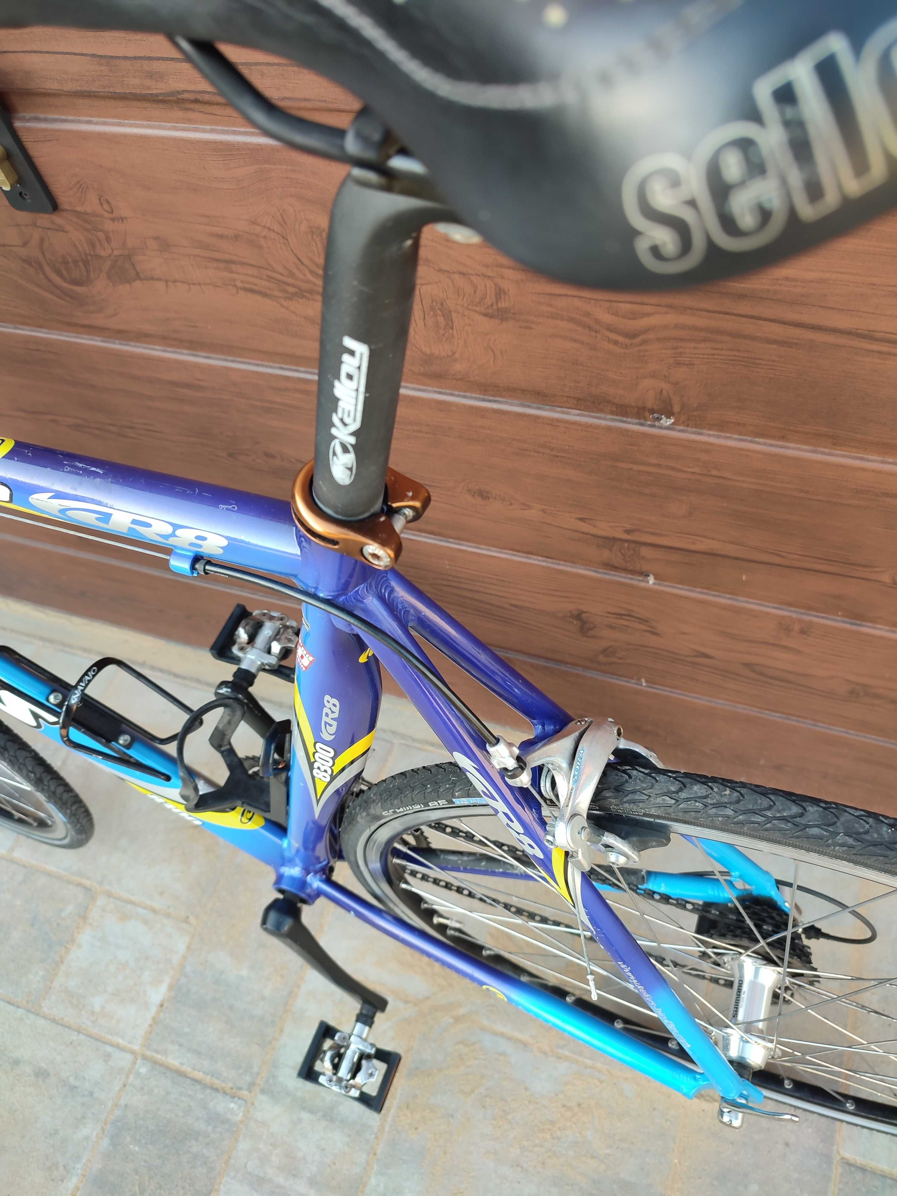 Rower Szosowy KELLYS GR8 8300 rama 59 cm. widelec CARBON