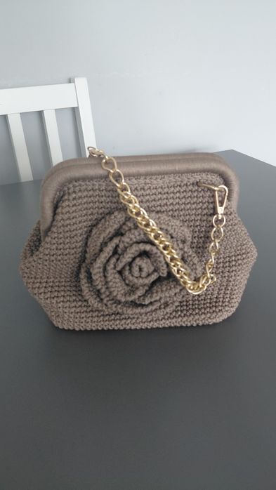 Unikatowa ręcznie robiona torebka handmade w kolorze cappuccino z różą