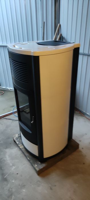 Kominek,piec,piecyk na pellet z płaszczem wodnym