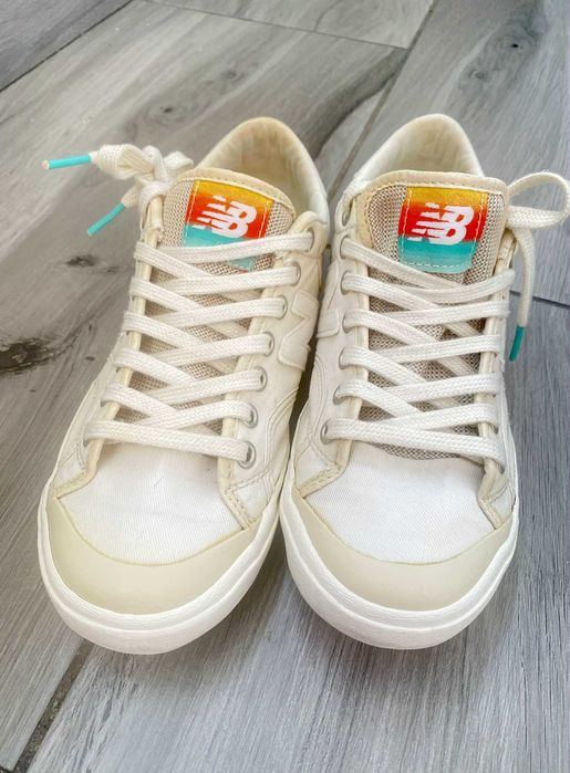 Trampki NEW BALANCE Procourt WLPROAPA, rozm. 38, piaskowe, zadbane