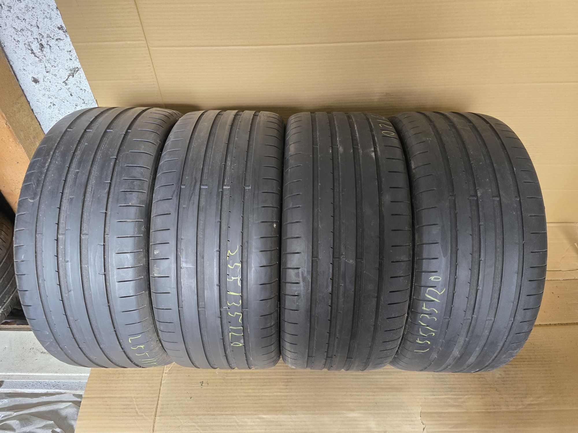 Komplet 4 szt opony letnie 255/35 R20 97Y Dunlop Sport maxx rt2