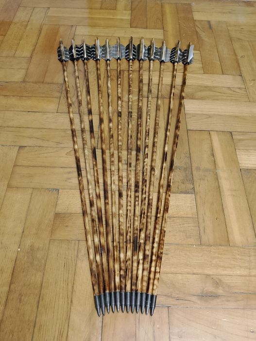 Zestaw strzał drewnianych do łuku