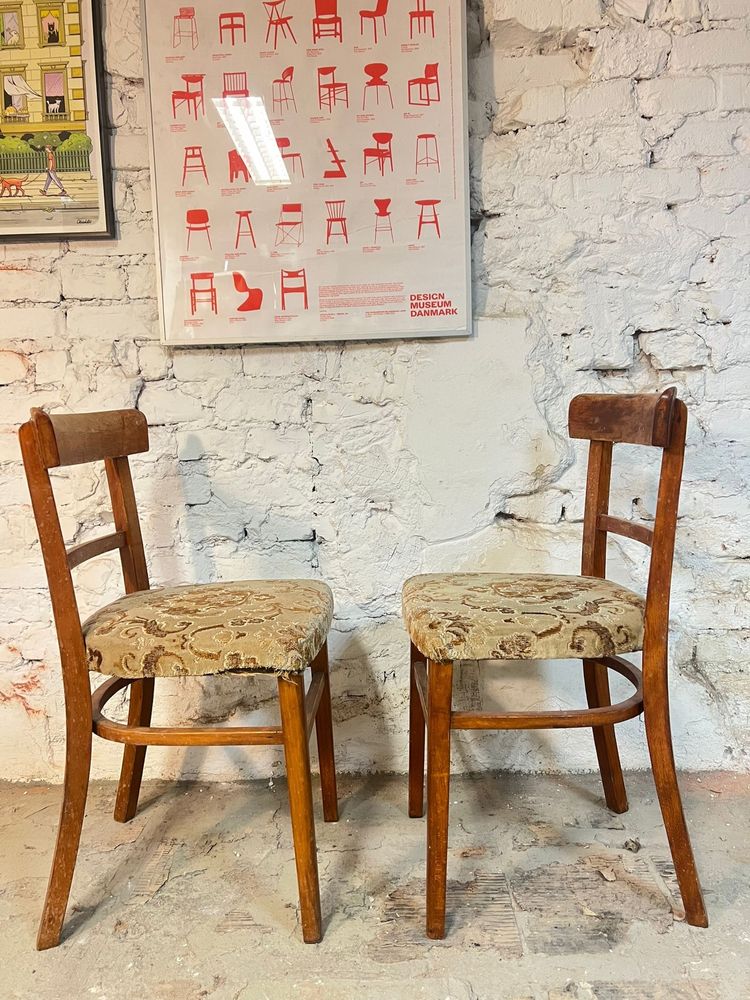 Krzesla drewniane tapicerowane fameg prl vintage retro